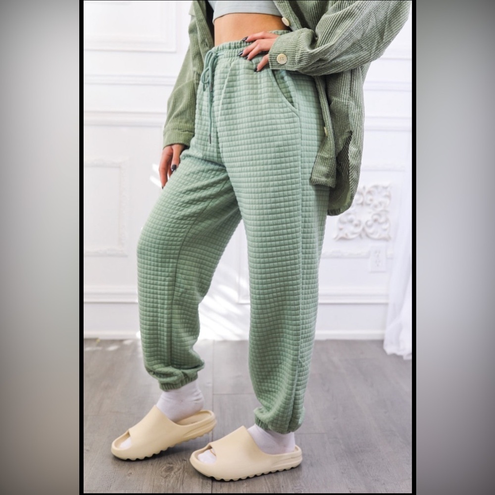Surelymine Fit Green Textured Women's sweatpants - Picture 4 of 7